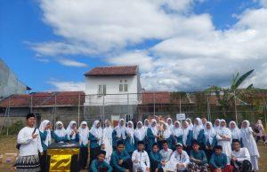 SMP RUQ Juara 2 Pawai Ta’aruf Piala Walikota Salatiga