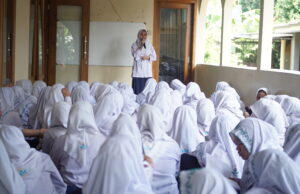 Menuju Provinsi! SMP RUQ Raih Juara 1 cabang Pidato dan Kaligrafi