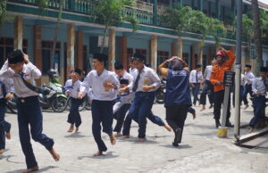Sosialisasi Sekolah Aman Bencana di SMP RUQ Al Falah Salatiga