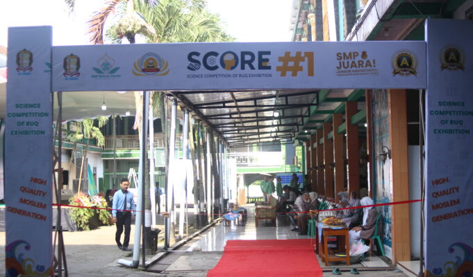 SMP RUQ Al Falah Guncang Salatiga Lewat SCORE #1, Pamerkan 24 Karya Inovasi Spektakuler